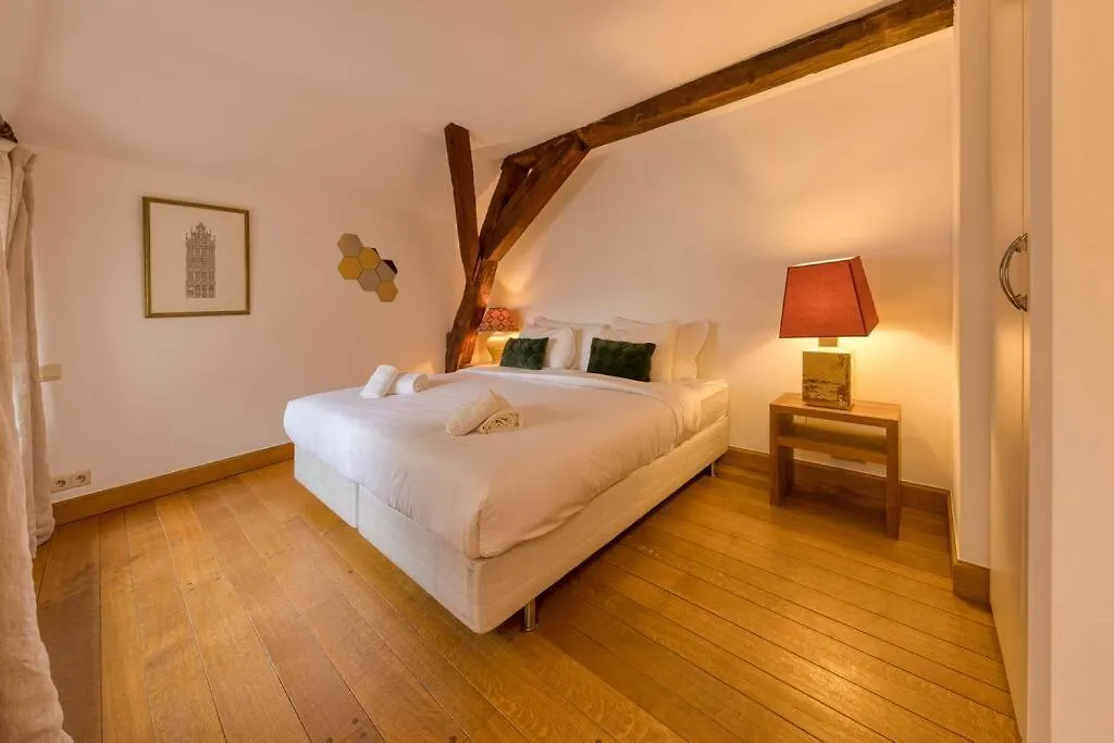 Chic Penthouse Grand-Place Brussels Apartment