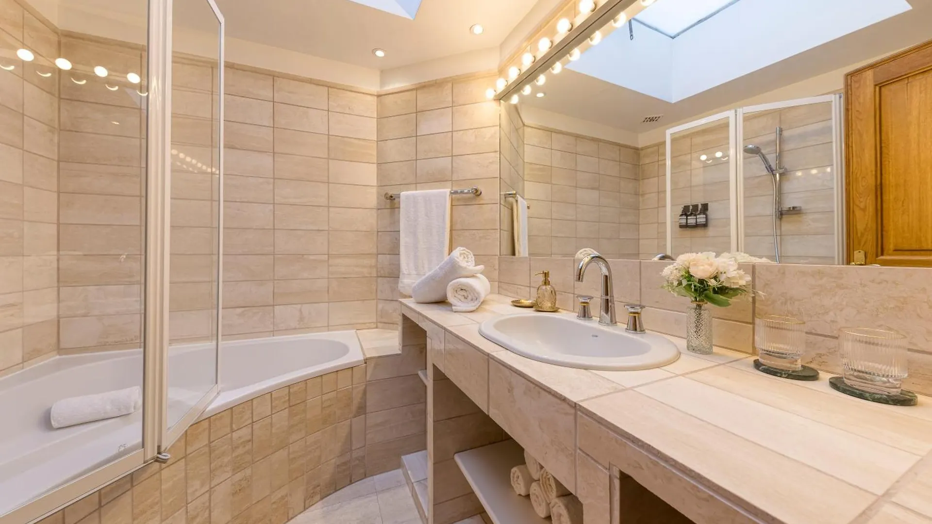 Apartment Chic Penthouse Grand-Place Brussels