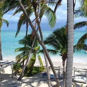 private-room-overlooking-the-beach.greaterantilleshotels.net/